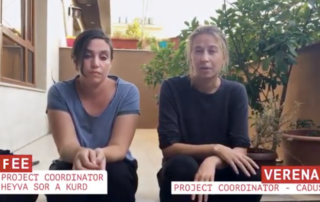 Fee von Heyva Sor und Verena von CADUS in Erbil, nach dem Abzug aus Nordostsyrien. (Standbild)